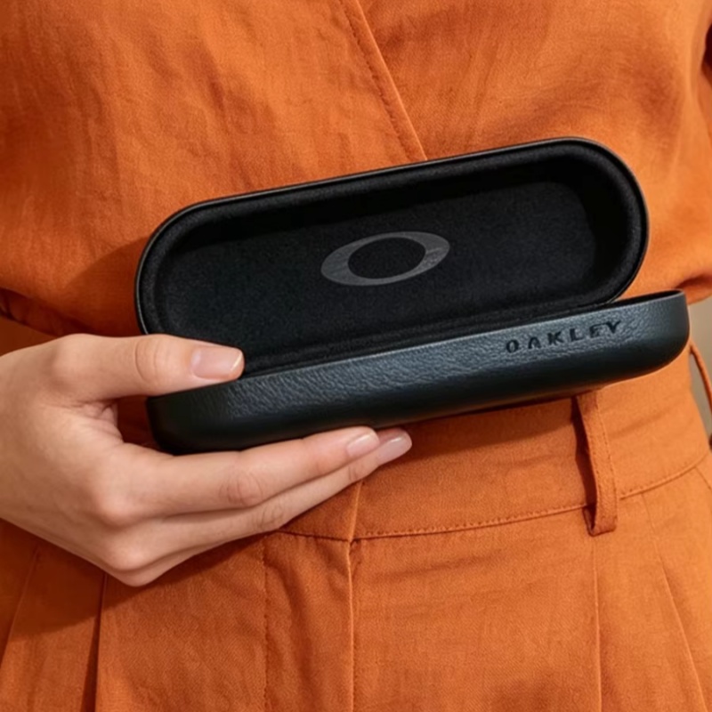 Oakley Sonnenbrillenetui aus h – Travel Accessories Gifts For Men Bewertung und Preis