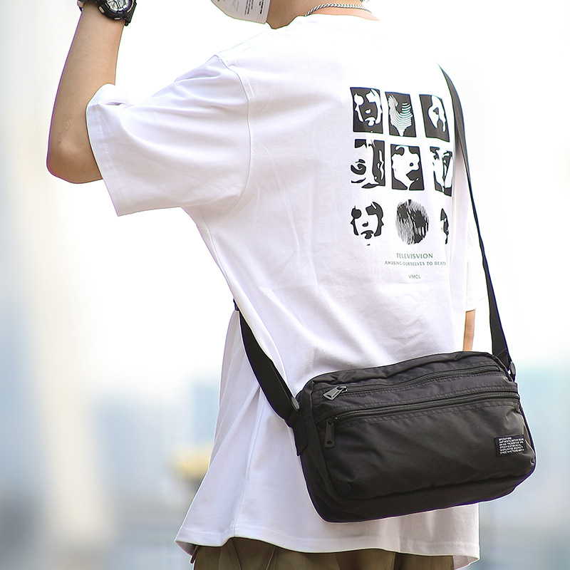Minimalistische Umhängetasche  – Travel Accessories In Japan Bewertung und Preis