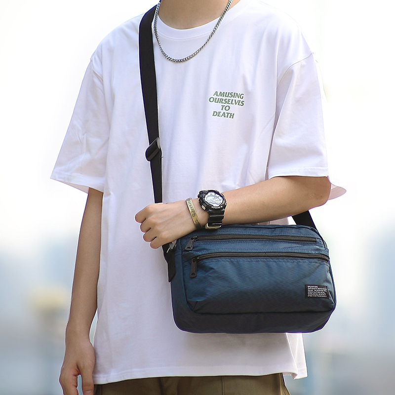 Minimalistische Umhängetasche  – Travel Accessories In Japan Bewertung und Preis