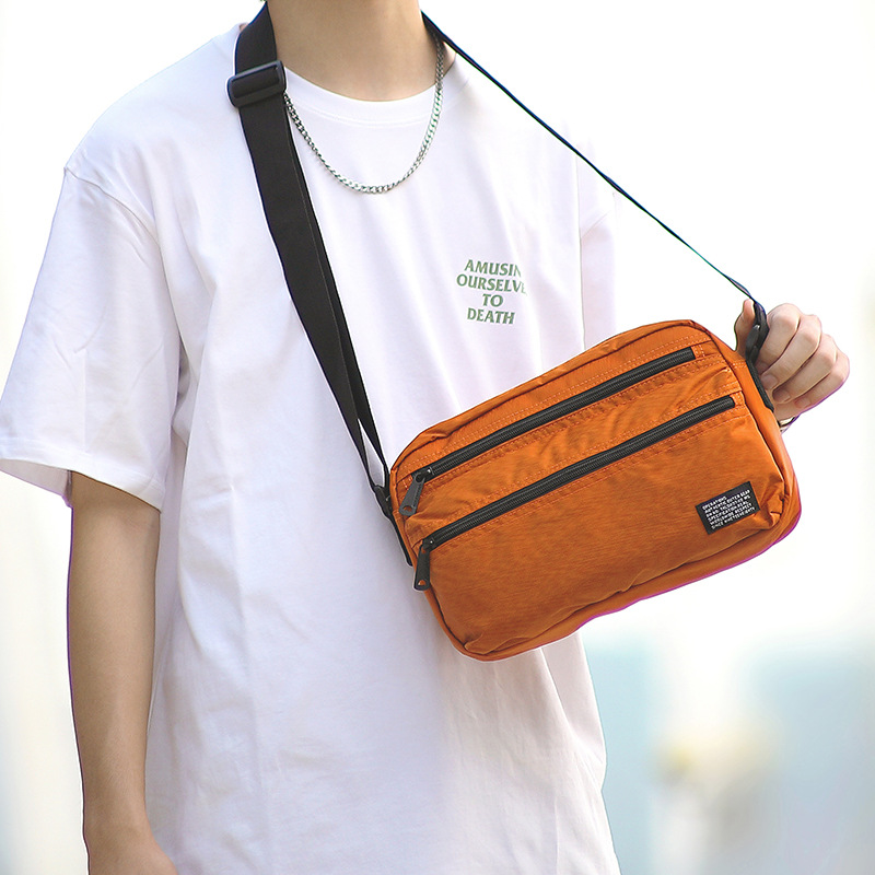 Minimalistische Umhängetasche  – Travel Accessories In Japan Bewertung und Preis